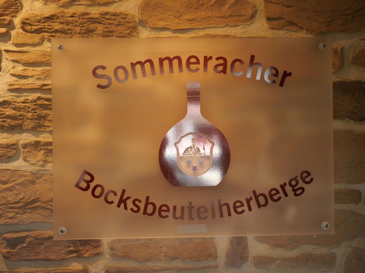 Bocksbeutelherberge Sommerach Extérieur photo